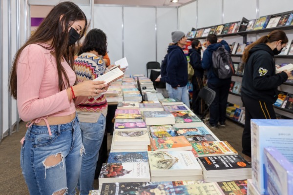 Inicia la Feria del Libro Cuauhtémoc 2026
